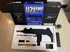 東京マルイ　UZI SMG 9mm x 19 電動ガンのサムネイル
