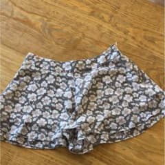 ショートパンツのサムネイル