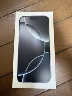 Apple iPhone 16 Pro 1TB ホワイトチタニウム本体のサムネイル