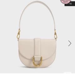 CHARLES & KEITH ガビーヌ ホワイトのサムネイル