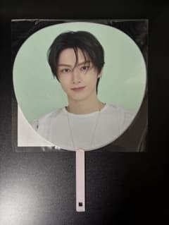 SEVENTEEN ジュン YAKUSOKU JAPAN ペンミ うちわ - メルカリ