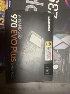 SAMSUNG　970 EVO Plus　1TB　サムスン　SSDのサムネイル
