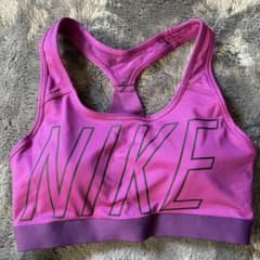 Nike ピンク スポーツブラ Mサイズのサムネイル