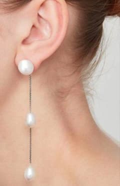 SOPHIE BUHAI パールドロップピアス 三連 片耳用 - メルカリ