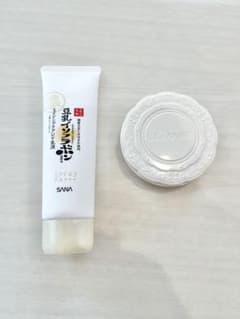 豆乳イソフラボンSPF43 化粧下地 ＆セザンヌ　UVシルクカバーパウダー01のサムネイル