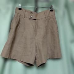 ショートパンツ ベージュのサムネイル