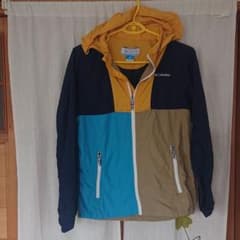 Columbiaナイロンパーカーのサムネイル
