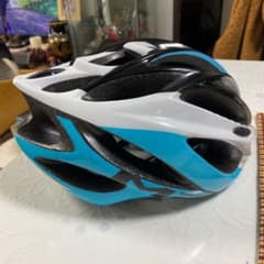 ヘルメットのサムネイル