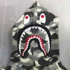 bape シャークパーカーのサムネイル