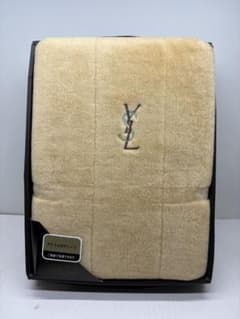 A◆Yves Saint Laurent アクリルボアシーツのサムネイル