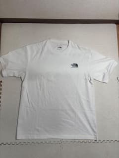 THE NORTH FACE Tシャツ ホワイト XLサイズのサムネイル