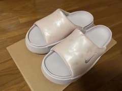 NIKE カームエレベーション Platinum Violet 23cmのサムネイル