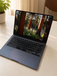MacBook 13インチ 16GB 512GB M3 US配列のサムネイル