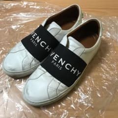 GIVENCHYジバンシーロゴ入りスニーカーのサムネイル