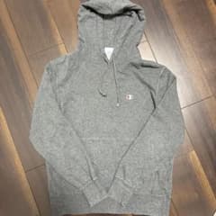 champion 灰色パーカーのサムネイル