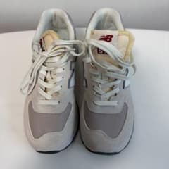 New Balance 574 スニーカー グレーのサムネイル