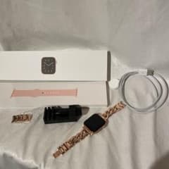 Apple Watch SE（GPS）40mm ＆純正スポーツバンドのサムネイル