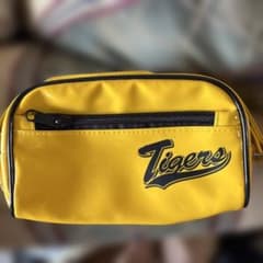 Tigersロゴ入りイエローポーチのサムネイル
