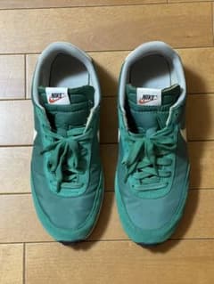 NIKE スニーカー　28.5のサムネイル