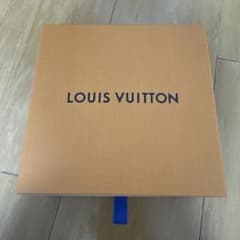 LOUIS VUITTON ギフトボックス 空箱のサムネイル