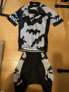 迷彩柄 サイクルジャージ ビブショーツ セット - メルカリ