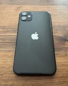 iPhone 11 64GB ブラック　SIMフリーのサムネイル