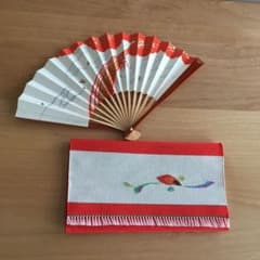 手織つづれの袱紗ばさみと扇子。のサムネイル