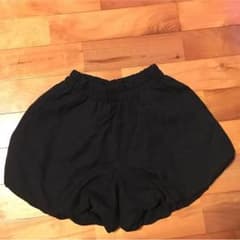 黒 かぼちゃパンツのサムネイル