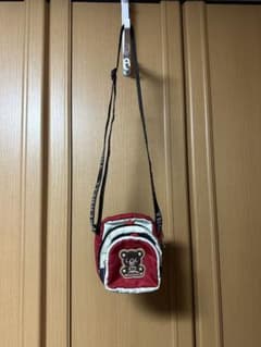 赤いクマ刺繍ショルダーバッグのサムネイル