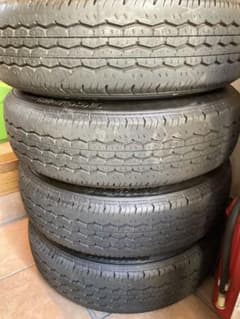 ハイエース 純正タイヤ&ホイール新車外し4本セット♪のサムネイル
