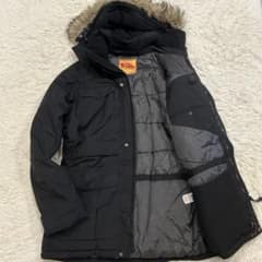 美品 FJALL RAVEN フェールラーベン 中綿コーディアックパーカー 黒 