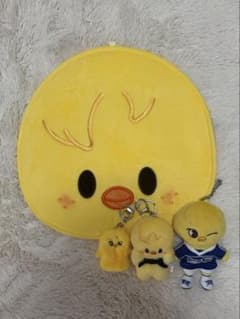 スキズ フィリックス ポガリ うちわカバー ぬいぐるみ - メルカリ