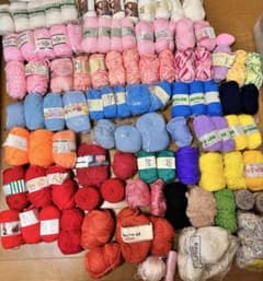 毛糸 約130玉 単品売り可のサムネイル