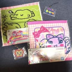 たまごっち　1番くじ　ハンドタオル4枚　キーホルダー2個　メモ帳 3個のサムネイル