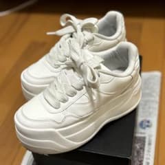 ZARA プラットフォームスニーカー ホワイト23cm（35）のサムネイル