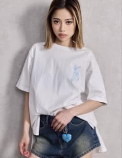 《値下げ不可》GAME HOLIC BUNNY BIG Tシャツのサムネイル