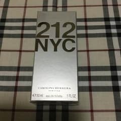 212NYC キャロライナ ヘレラ 212 オードトワレ 30mlのサムネイル