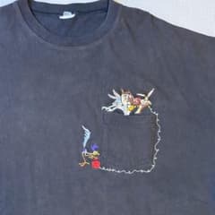ルーニーテューンズ キャラ刺繍 ポケット Tシャツ ブラック ビッグサイズ