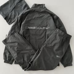 NIKE GOLF ナイキゴルフ　レインウェア　メンズ　セットアップ　黒　ロゴ入 NIKE GOLF ナイキゴルフ レインウェア メンズ セットアップ 黒 ロゴ入