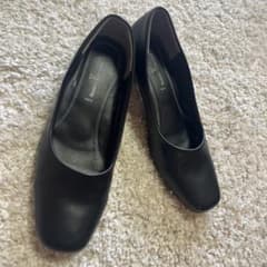 Romeo Valentino パンプス 黒 25.5EEEのサムネイル