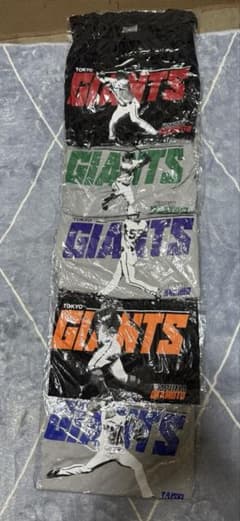 いえろう様専用　2024GIANTSデーTシャツ　5枚フルコンプセットのサムネイル