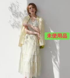 未使用品】JUSGLITTYジャスグリッティー ブーケプリントワンピース