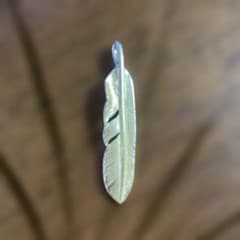 18金フェザー 18k 全金フェザー ファッションボニータ Lフェザー右向き
