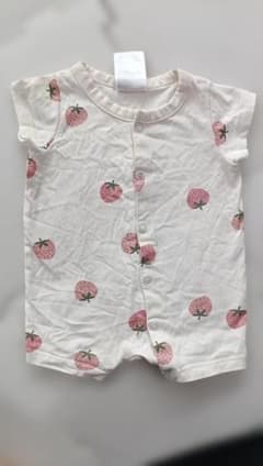 H&M いちご柄ロンパース　50cmのサムネイル