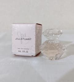ジルスチュアート　オードトワレ　香水　4mlのサムネイル