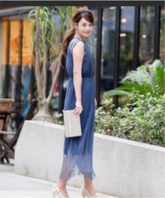 パーティードレスのサムネイル