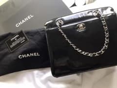 美品　CHANEL パテント　ハンドバッグのサムネイル
