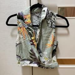 GUESS 袖なしトップスのサムネイル