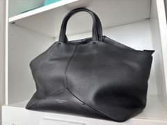 【大特価】GIANNI CHIARINI FIRENZE ブラックトートバッグのサムネイル