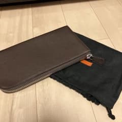 メゾンタクヤ  Lジップクラッチバッグ　定価10万円のサムネイル